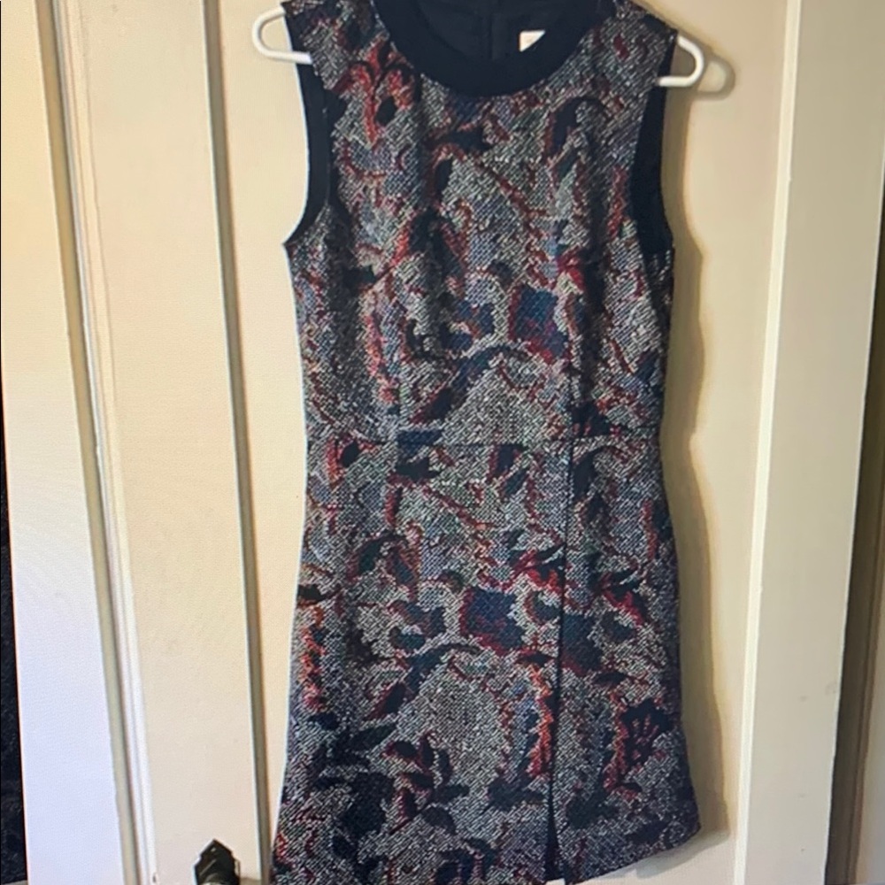 Stylish Women's Sleeveless Top - Multicolor